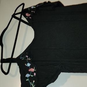 Torrid Cold Shoulder Summer top with flower appliques on sleeves